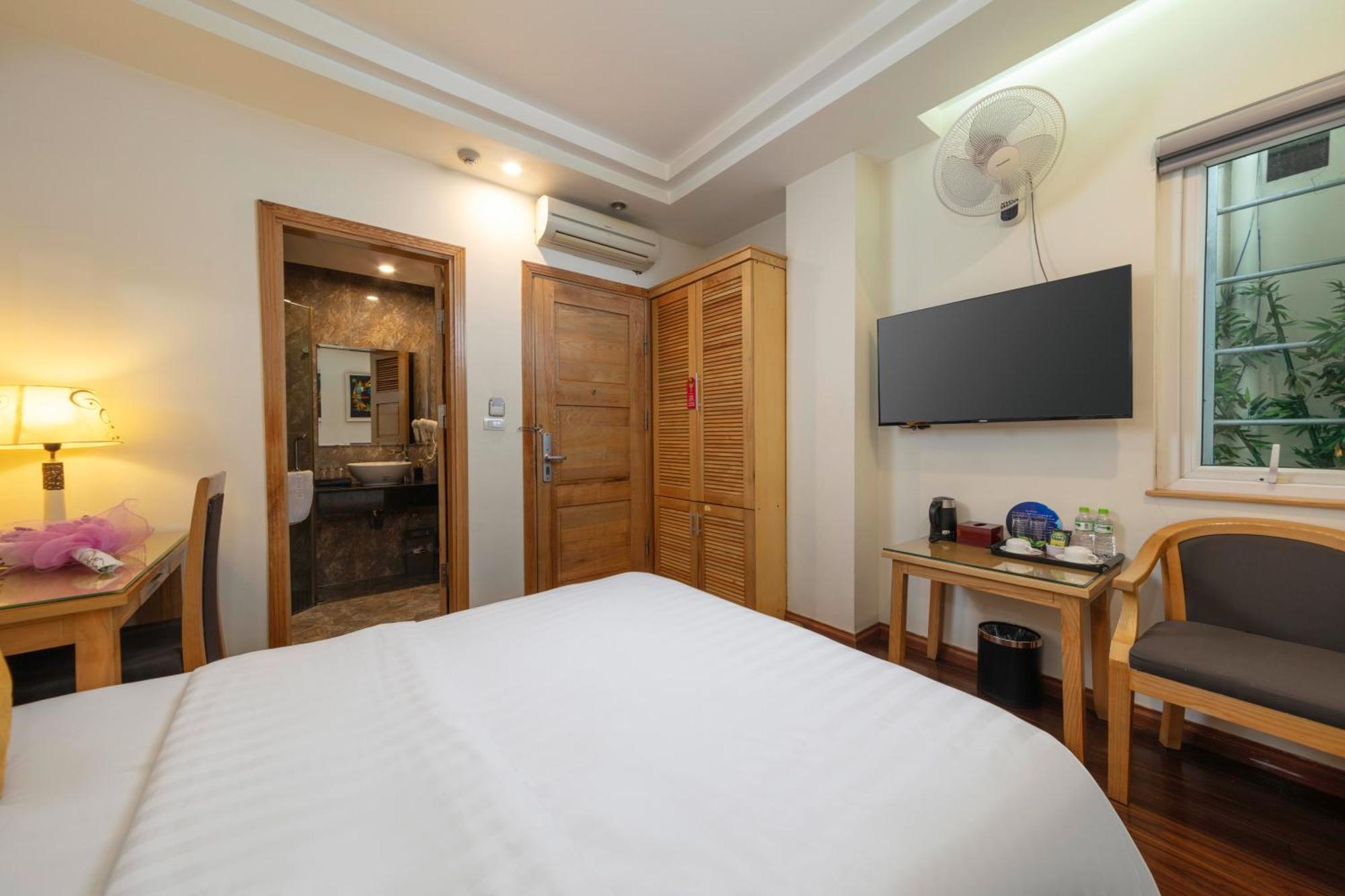 Hanoi Sky Hotel Exterior photo