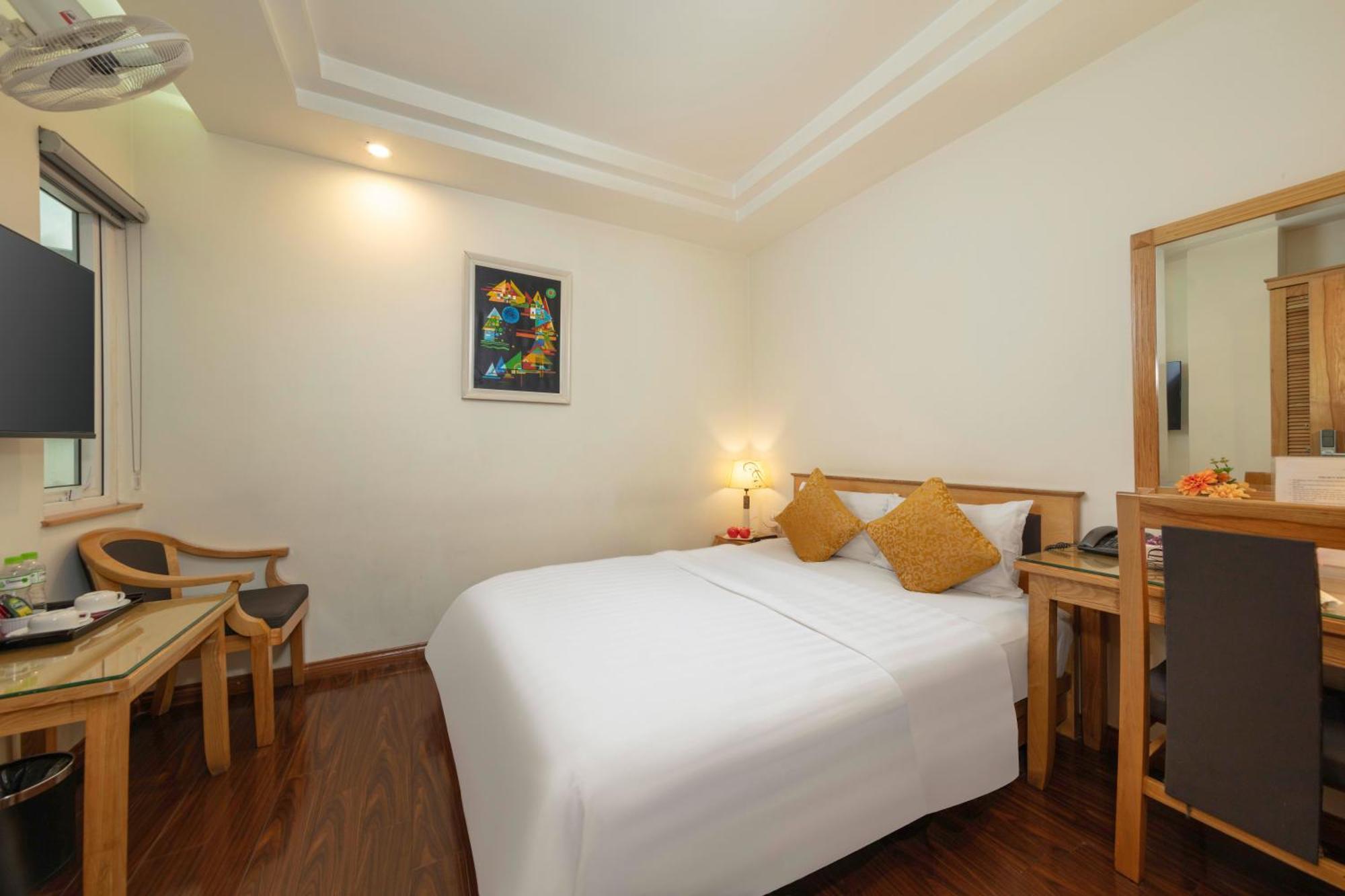 Hanoi Sky Hotel Exterior photo
