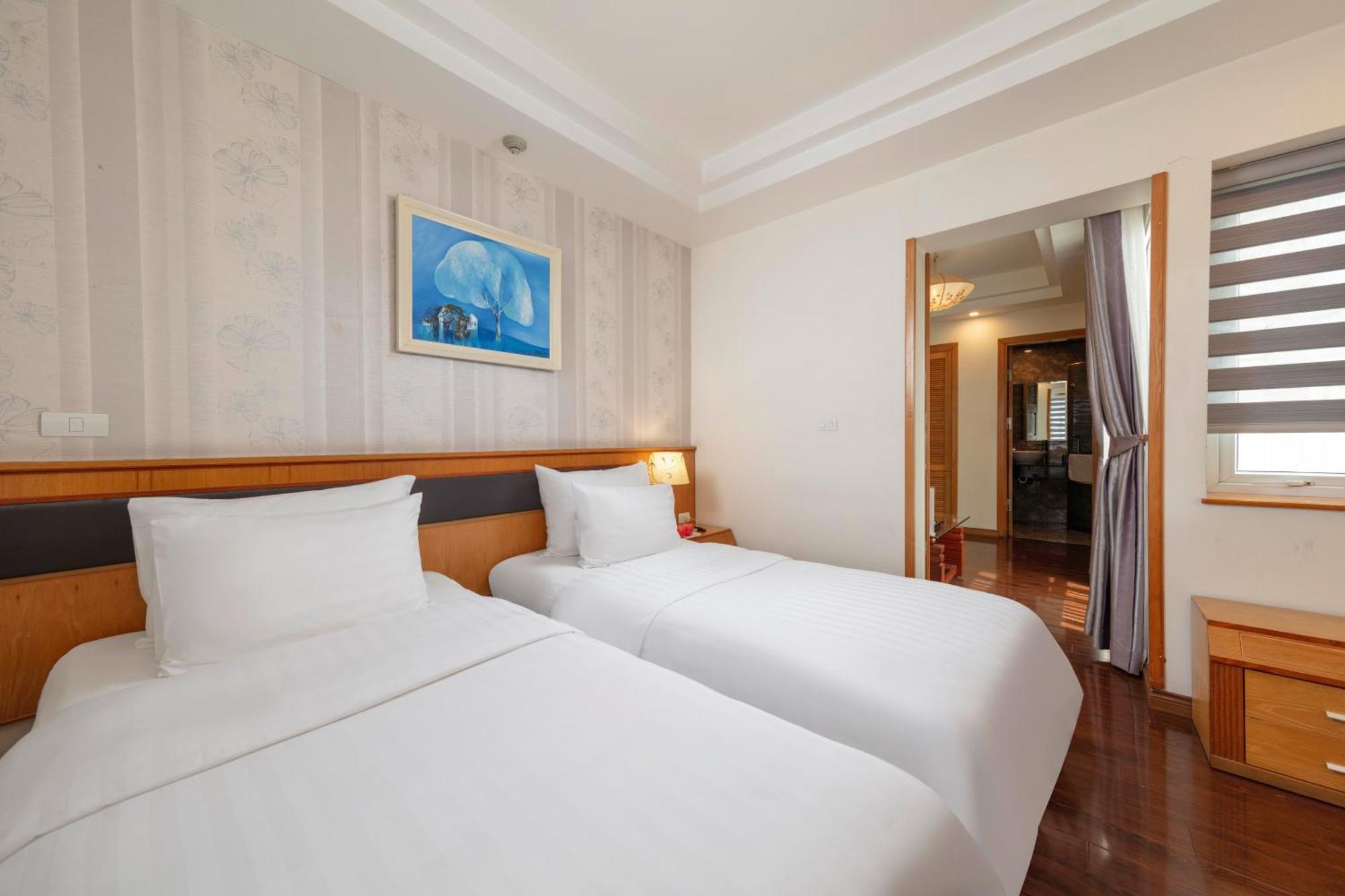 Hanoi Sky Hotel Exterior photo